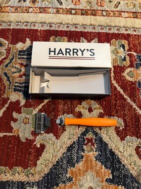 Harry’s Razor AND Blade Lot